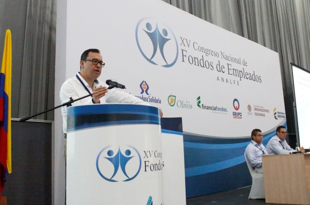 10 mil colombianos formados en temas del sector solidario