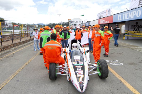  Vehículos tipo Fórmula serán vistos en calles de Bogotá