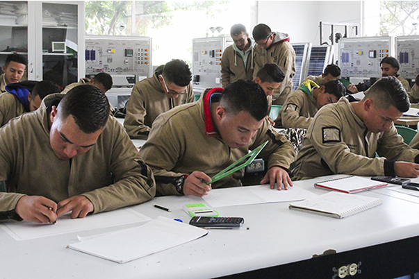 Más de 400 mil colombianos se inscribieron para estudiar en programas del SENA de formación titulada