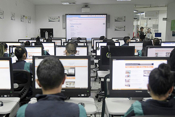 40 mil personas se inscribieron para estudiar un tecnólogo virtual en el SENA