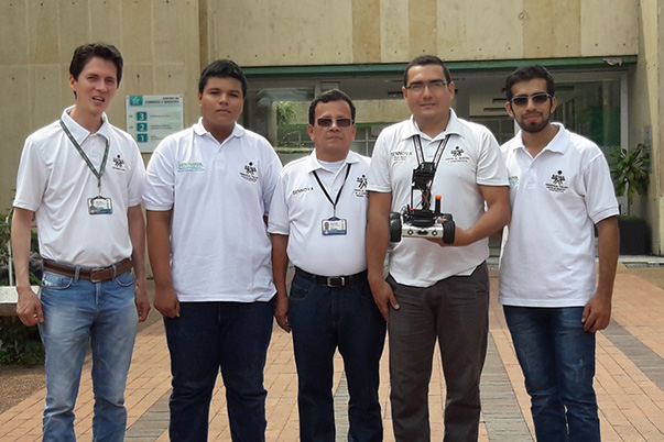 Aprendices SENA participan en concurso internacional de Robótica “Mercury Robotics Challenge 2018”