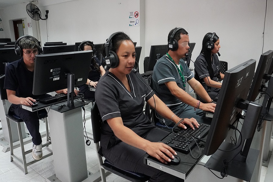 El laboratorio de multilingüismo del SENA Cauca se ha equipado con tecnología de última generación para fortalecer la enseñanza 