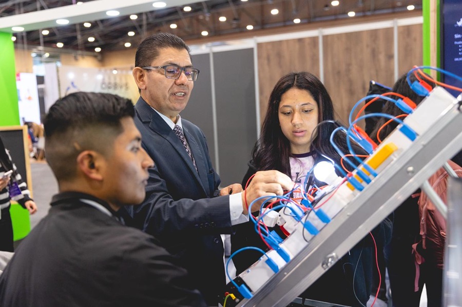 /es-co/Noticias/GaleriaHomeHTML/1 Foto-281025.jpeg