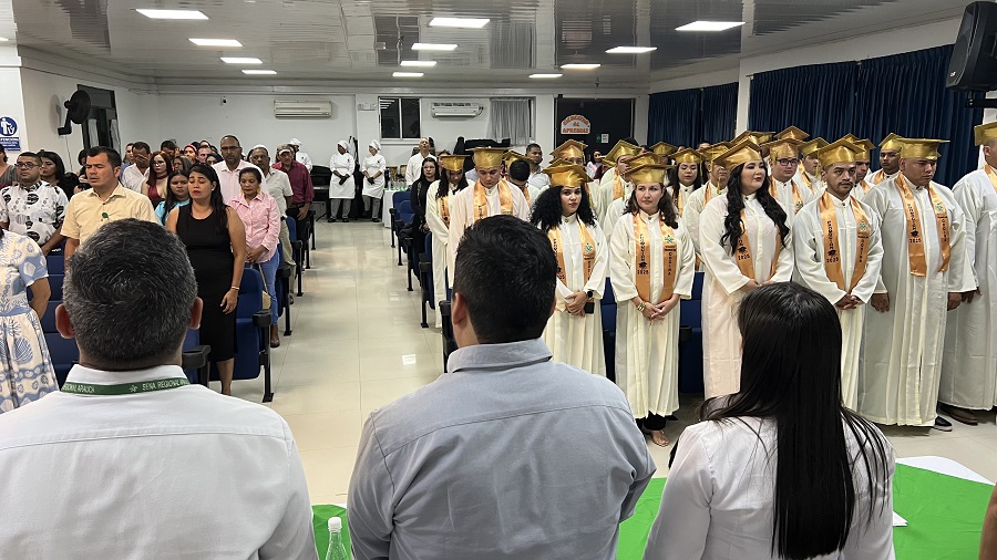 “Esta ceremonia no es un punto final, es el punto de partida de vidas que hoy se transforman con educación, y que mañana transfo