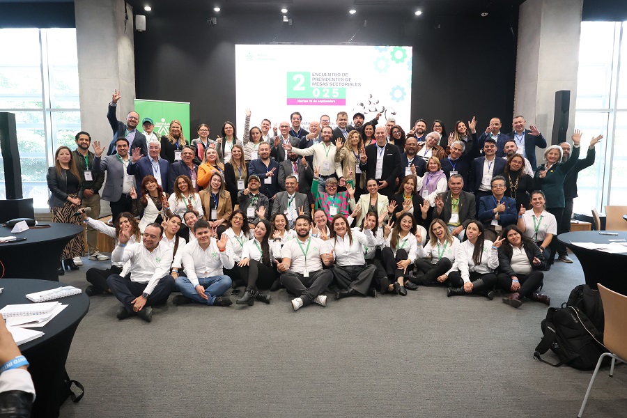 CON LAS MESAS SECTORIALES CONECTAMOS SECTORES-23925.JPG