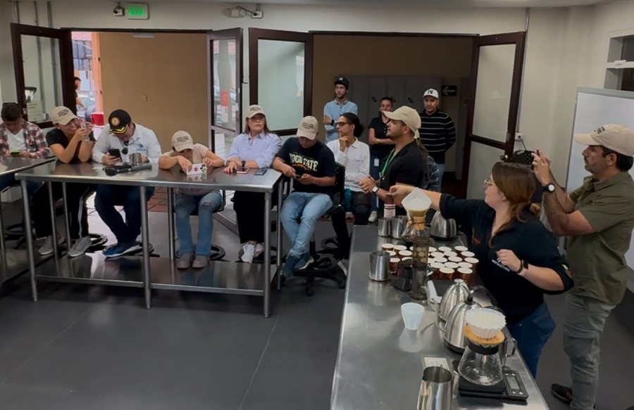 ​Con su experiencia en formación, el SENA se suma a esta iniciativa que busca potenciar el café. 