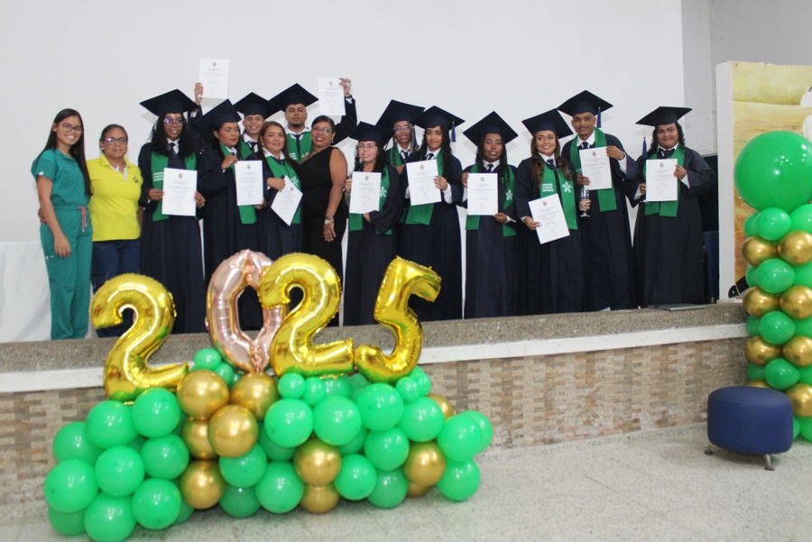 Ceremonia de certificación realizada en el auditorio Carlos Useche-2925.png