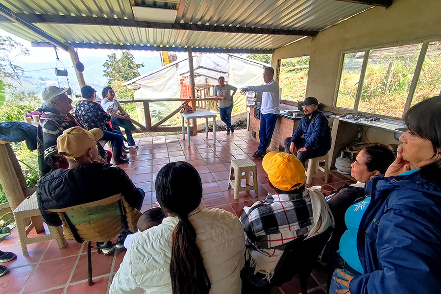 Comunidades Campesinas del Guavio-21426.jpg