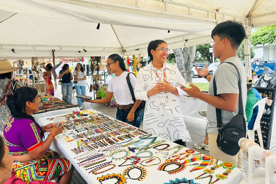 Feria Sembradores de Paz-25526.jpg
