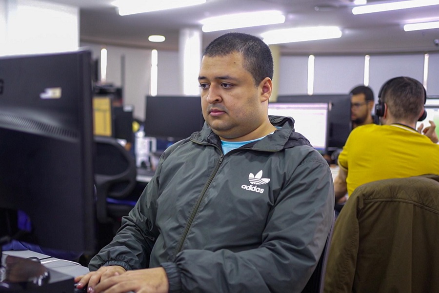 Víctor Moreno egresado del SENA agradecido con la APE por ayudarle a conseguir empleo en OPA 