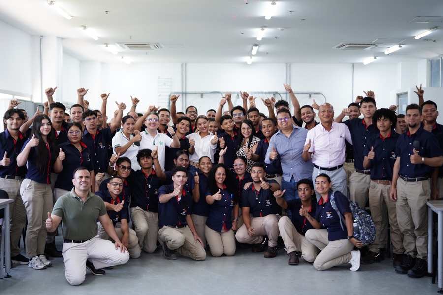 Foto 1 BP AT ‘De tú a tú, con la directora’, un espacio para el diálogo en el SENA Atlántico-119