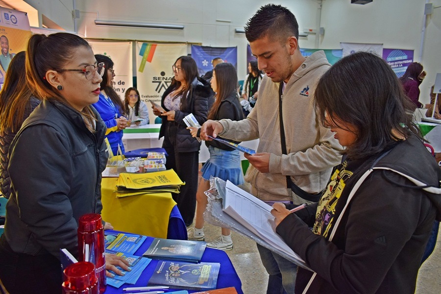 Foto 1 Feria de Servicios SENA Conecta Región Aliados para Crear Oportunidades” Regional Nariño-