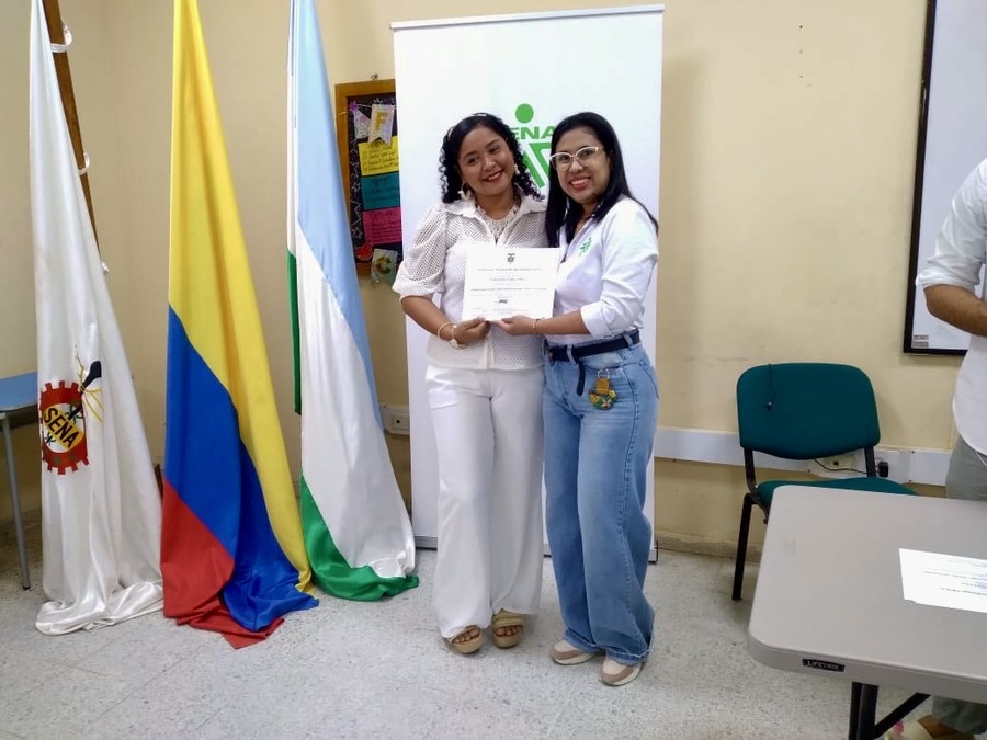Esta certificación celebró el esfuerzo, dedicación y talento de los participantes, quienes demostraron su capacidad para crear p