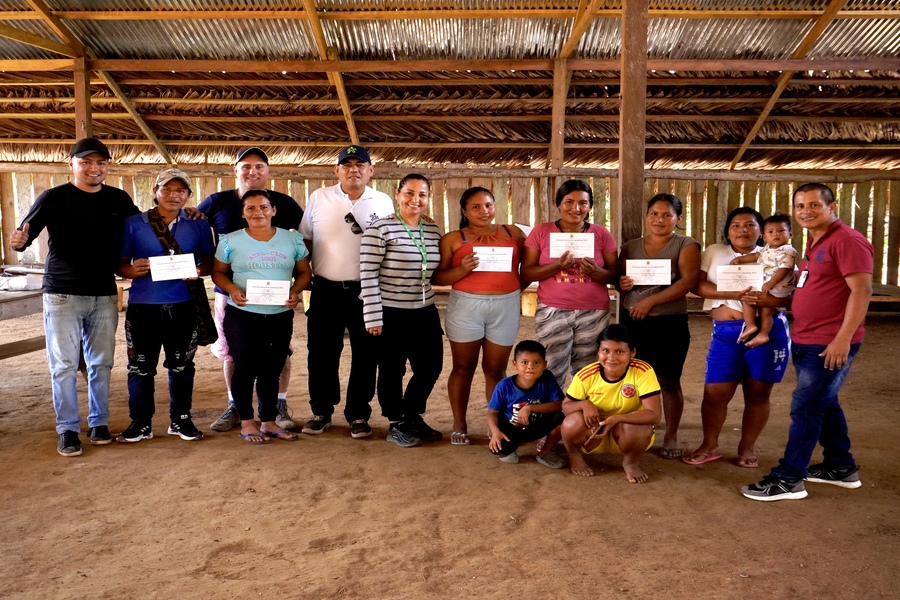 Foto BP AM SENA certificó a aprendices en la comunidad indígena de Angostura, Amazonas-17925.jpg