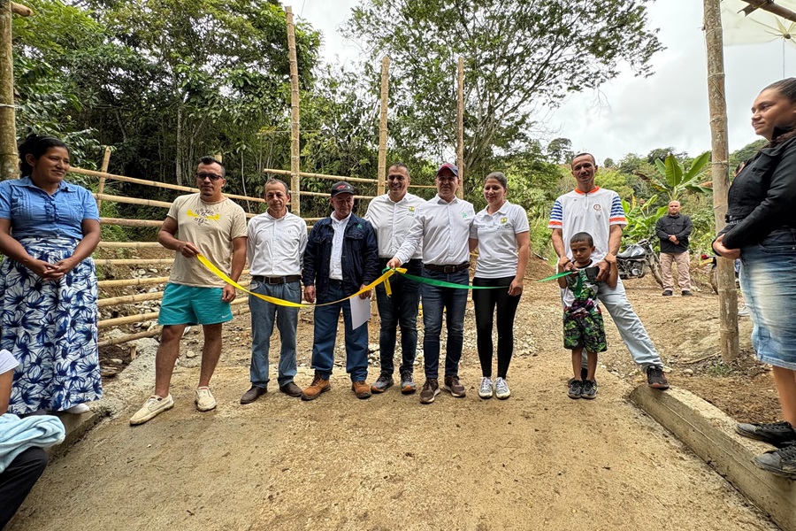 Foto BP CAL Aprendices del SENA Caldas construyeron-281225.JPG