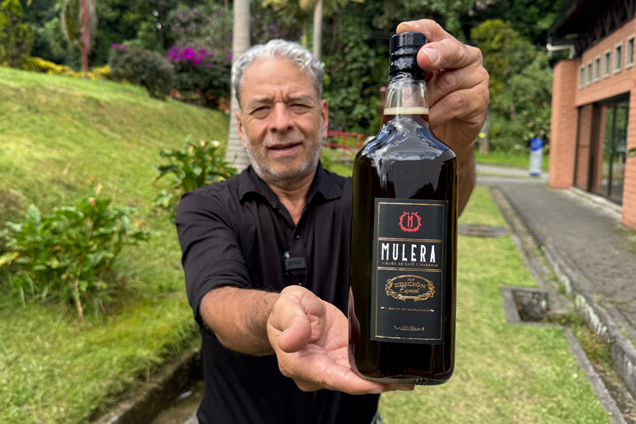 Foto BP CAL Mulera el licor de café y naranja que nació en Manzanares-26925.jpg