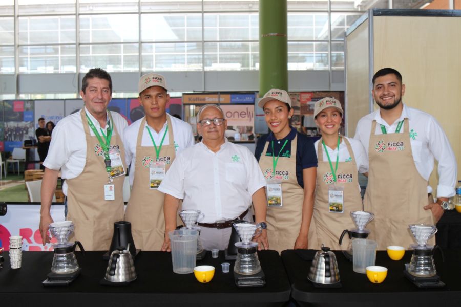 Foto BP HU SENA Huila se destacó en la Feria-81025.jpg