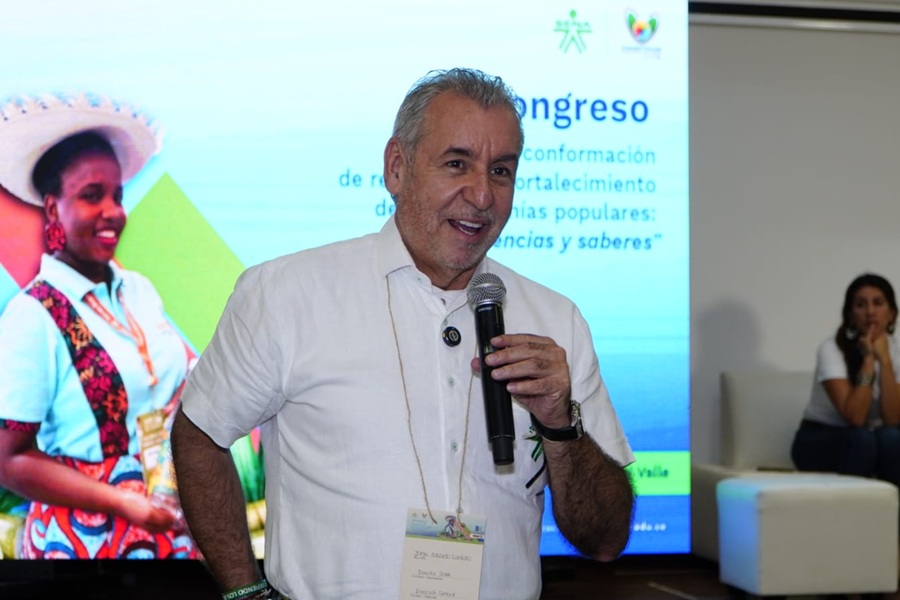 Foto BP VAL La economía popular promueve el progreso-111225.jpeg