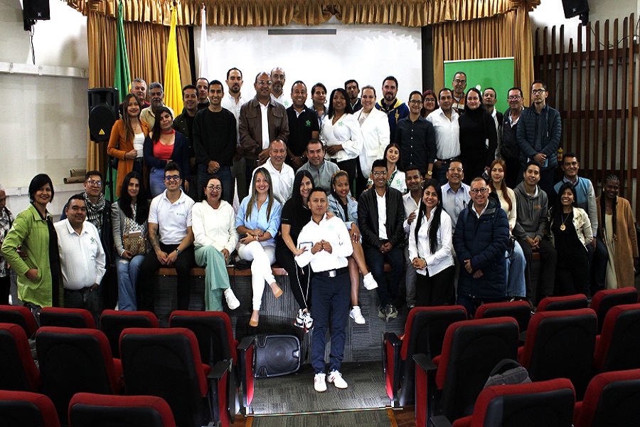 Activar una ruta formativa y certificación de competencias laborales, es una apuesta que esta administración se propone para el 