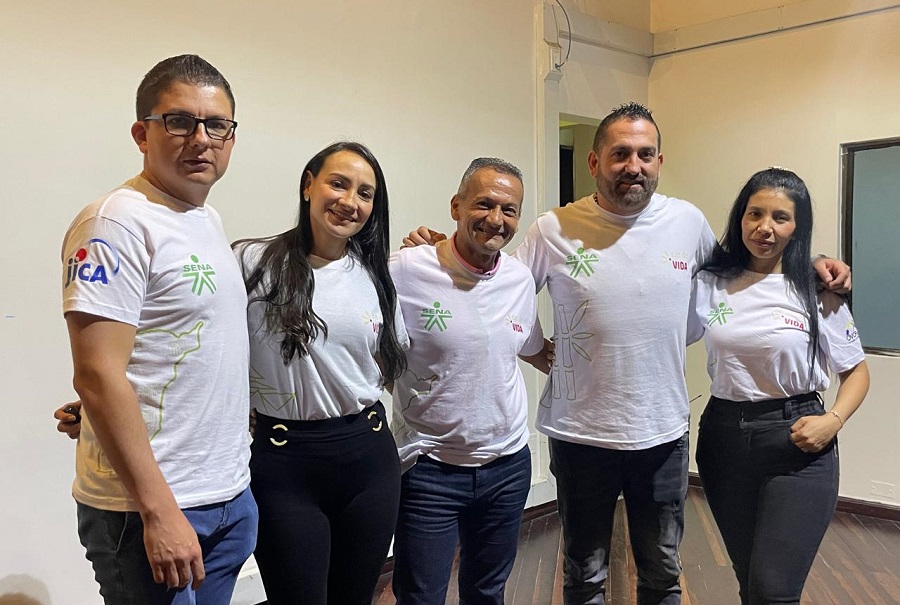 Esta jornada contó con la presencia de representantes de la Gobernación del Quindío, alcaldes, el Comité de Cafeteros, el sector