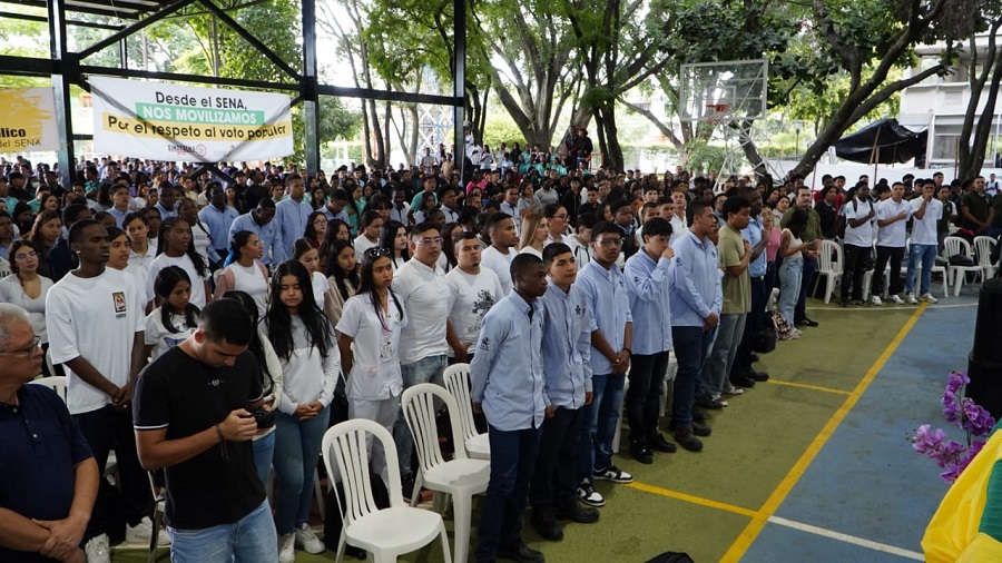 Al aprobarse la Reforma esta relación, que cobija a empresas de cierto tamaño, deja de ser sólo de sostenimiento y pasa a ser la