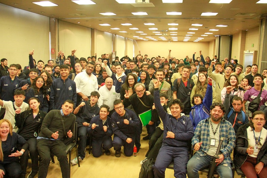 “Soy madre y del contrato de aprendizaje sostengo a mi familia y a mi hijo. Como aprendices tenemos que tomar la responsabilidad