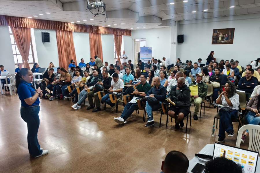 foto 290 personas aplican a oportunidades laborales asociadas a Aerocafe.png