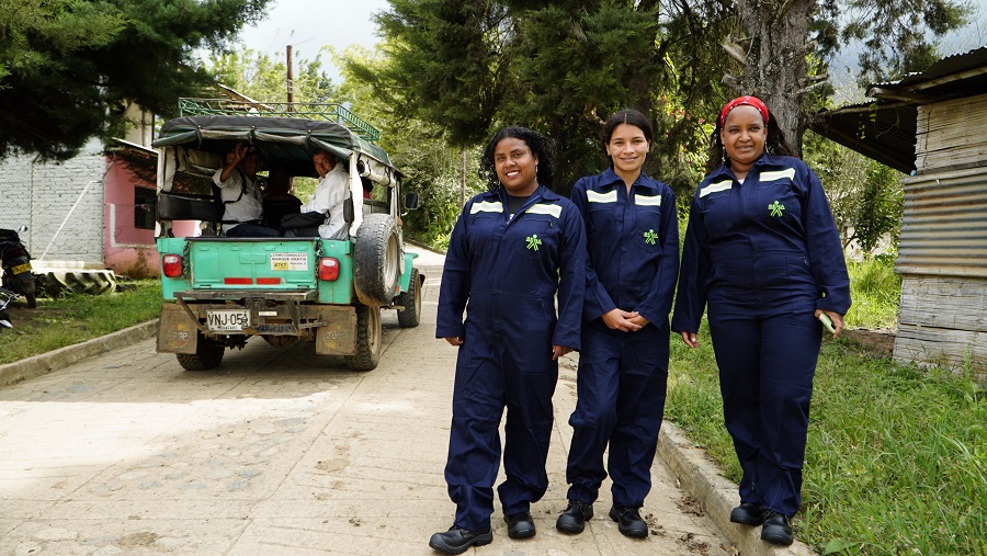 “De esta manera en los territorios empoderamos a las comunidades para que sean gestores de su propio desarrollo sostenible, fort