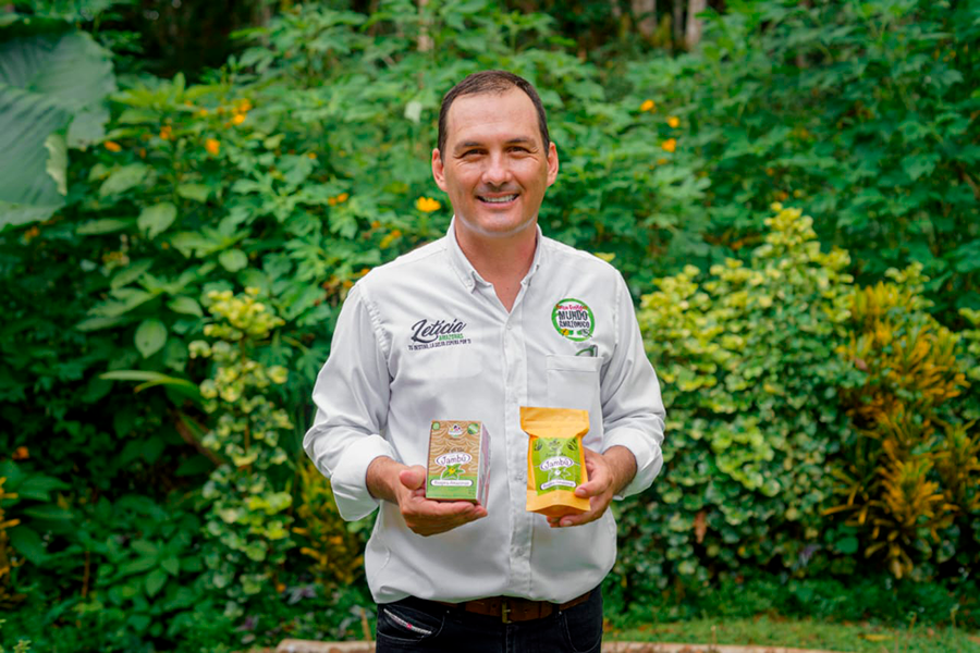 ‘Amaflora’, el sueño de un emprendedor SENA, trabaja con cinco especies de plantas y frutos, las cuales se fusionan para aliviar