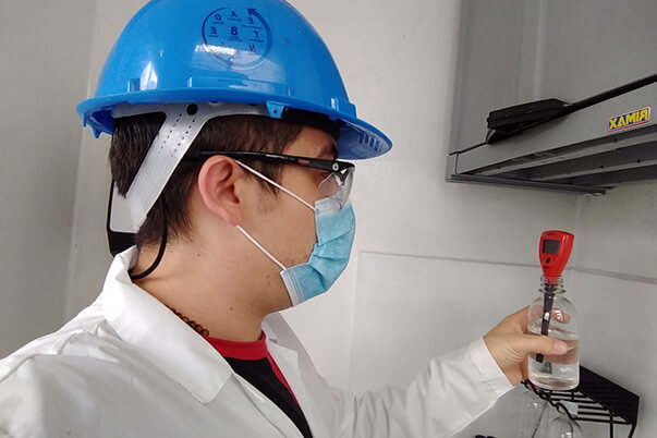 la formación que reciben incluye capacitación en normatividad, desarrollo en las obras, técnicas y actualizaciones.