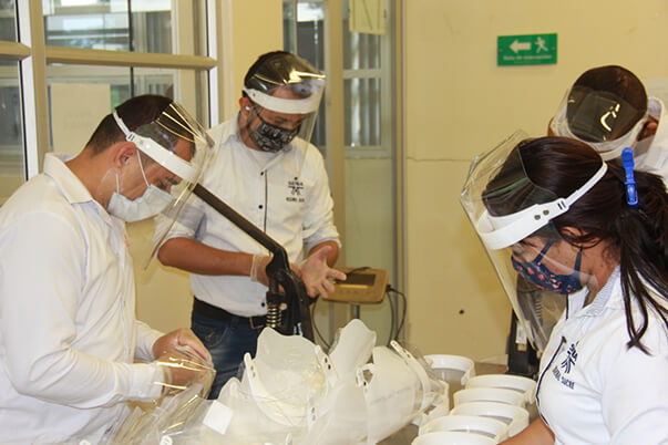 En Sucre, el SENA produce elementos de protección para disminuir riesgo de contagio