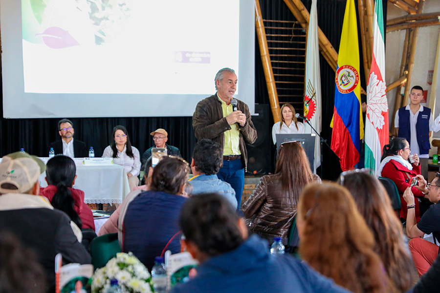 El lanzamiento de la primera mesa sectorial de la economía campesina se realizó en la sede del SENA CEDEAGRO, ubicada en Duitama