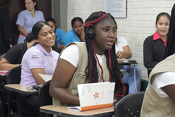 ONU capacita aprendices mujeres en liderazgo 