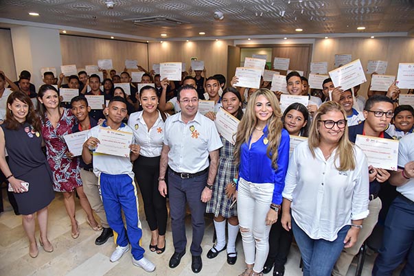  Más de 1.200 aprendices del Atlántico se han certificado con Amazon Web Services Educate