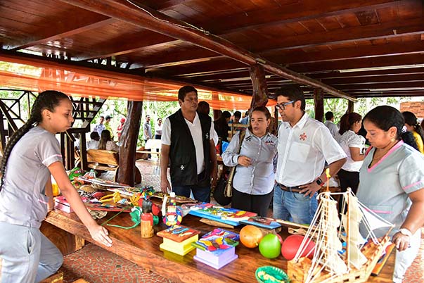 Se impulsa potencial creativo de artesanas en Atlántico