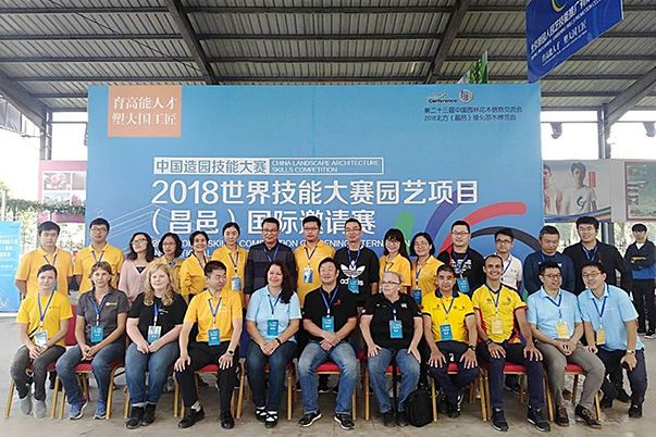 Equipo SENA gana medalla de oro en competencias de jardinería en China