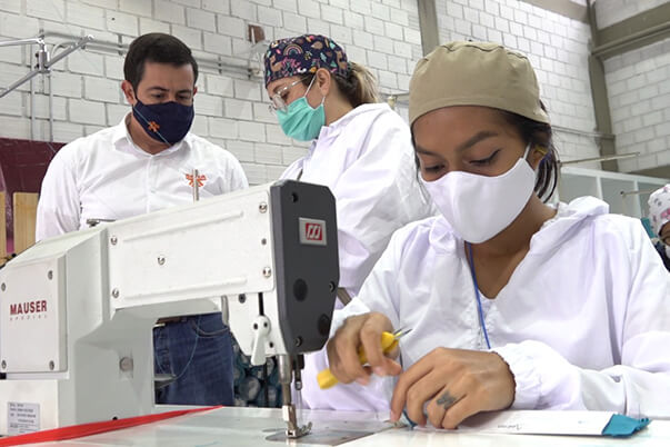 Desde el Quindío se producen elementos de protección para la comunidad SENA