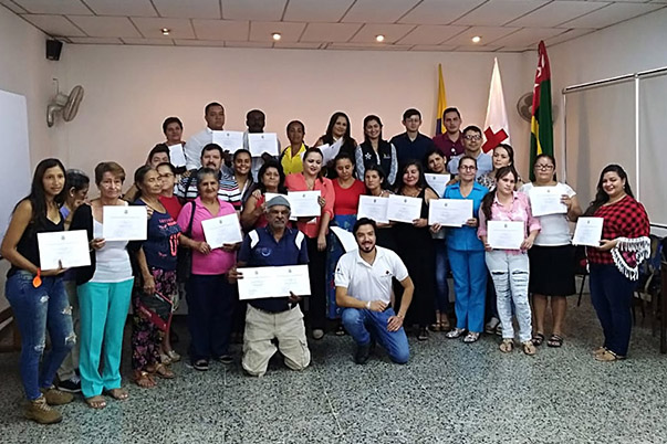 Beneficiadas 32 familias víctimas de la violencia, a través de convenio 