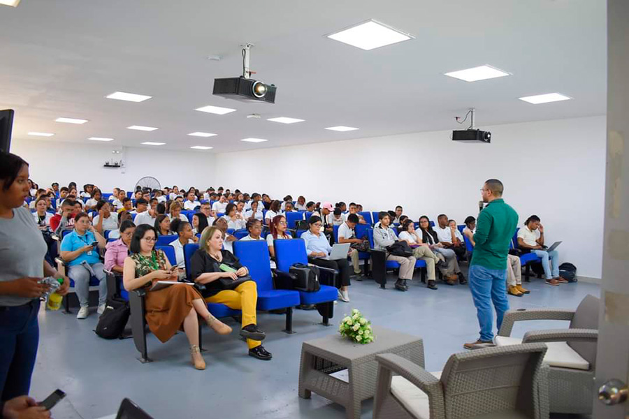 Más de 3.000 personas asistieron y participaron de las charlas, exposiciones y muestras tecnológicas realizadas en el Centro de 