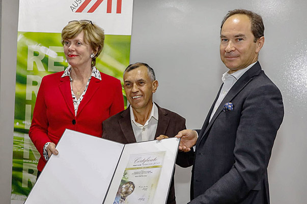 Egresado SENA es condecorado por la Embajada Austriaca