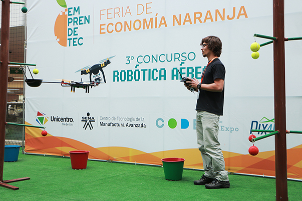 Aprendices exhibieron proyectos para la Cuarta Revolución Industrial en Emprendetec