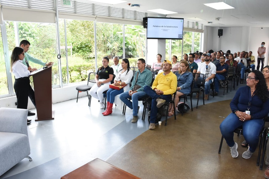 Los espacios de participación ciudadana se abrieron con la presentación del Centro Agroindustrial