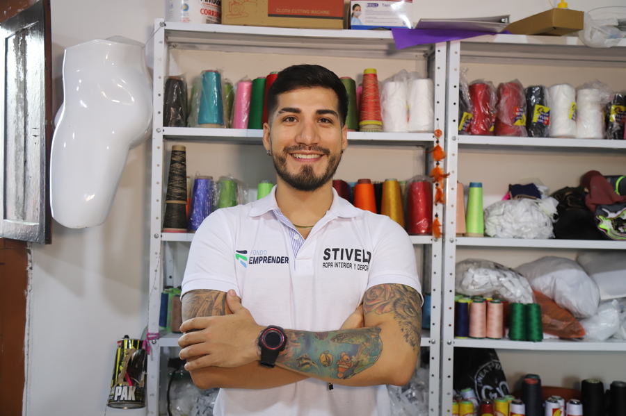 Con una inversión de $80 millones del Fondo Emprender del SENA, Michael Cuspián convirtió su pasión por la confección en una emp