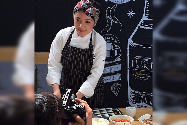 Egresada del SENA Caldas está nominada en tres categorías de Premios La Barra