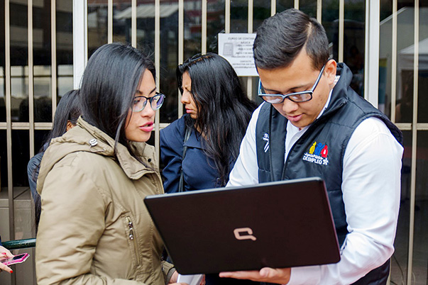 Más de cinco mil oportunidades laborales ofrece la APE del SENA en Bogotá