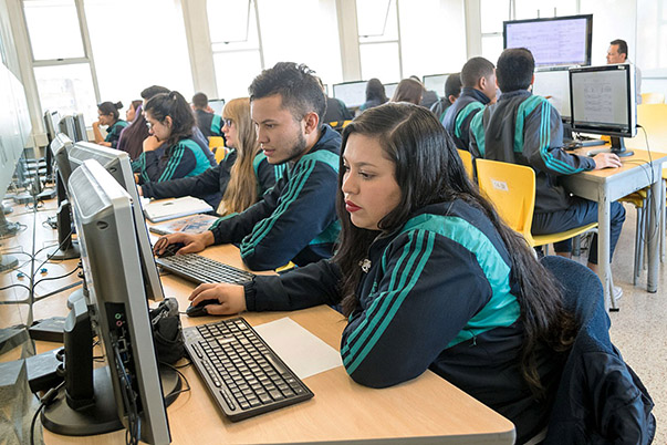 Con más de 3.000 cupos se abren inscripciones para programas virtuales 