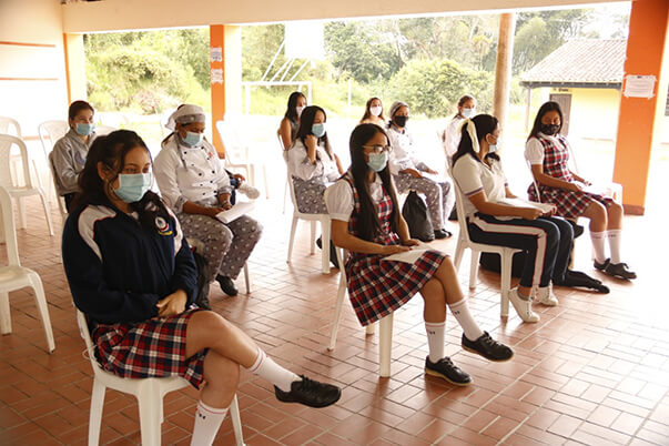 Con formación de calidad, el SENA en Santander llega a todos los rincones del departamento