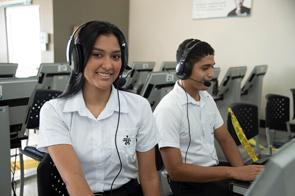 Más de 43.000 cupos disponibles para estudiar de manera 100% virtual.