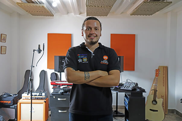 Alta Frecuencia pretende convertirse en la empresa líder de producción audiovisual, en el departamento del Huila.