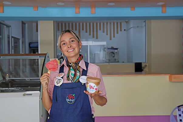 Mabel Morales es la creadora de Upa Cholupa Paletería Artesanal, empresa que gracias al Fondo Emprender SENA es una realidad.